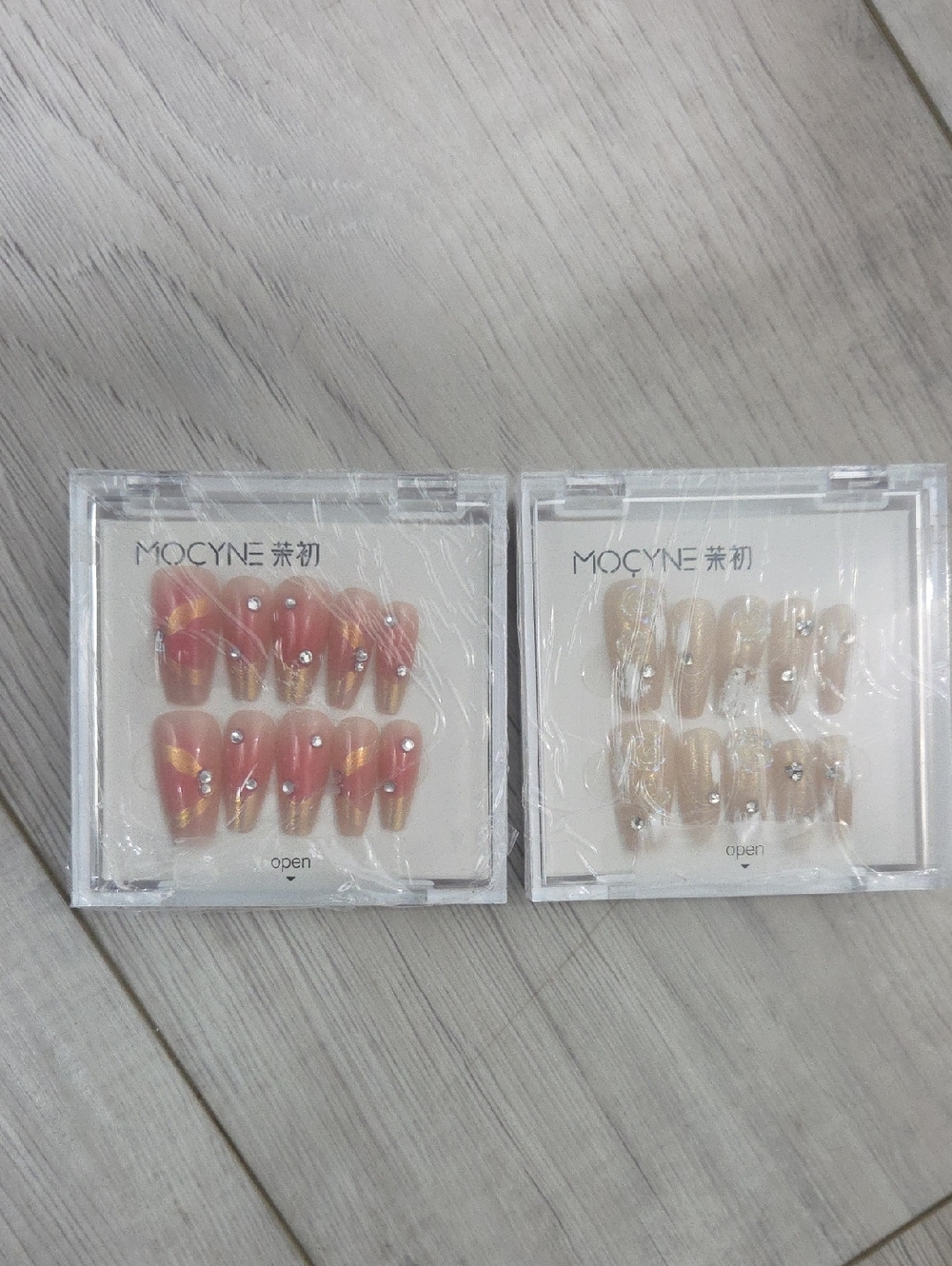 MOCYNE Press-On Nail Set Duo - Pink & Nude with Rhinestones